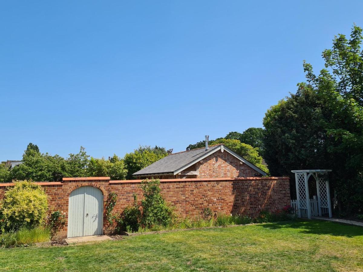 Dragonfly Cottage Christchurch  Exterior photo